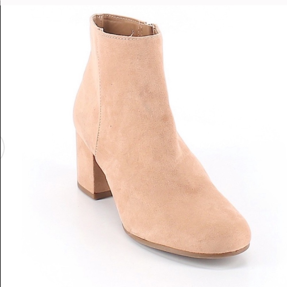Libby Edelman Tan Faux Suede Ankle Boots NWOT